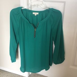 Cute Crescent peasant top!  Great with Jeans!